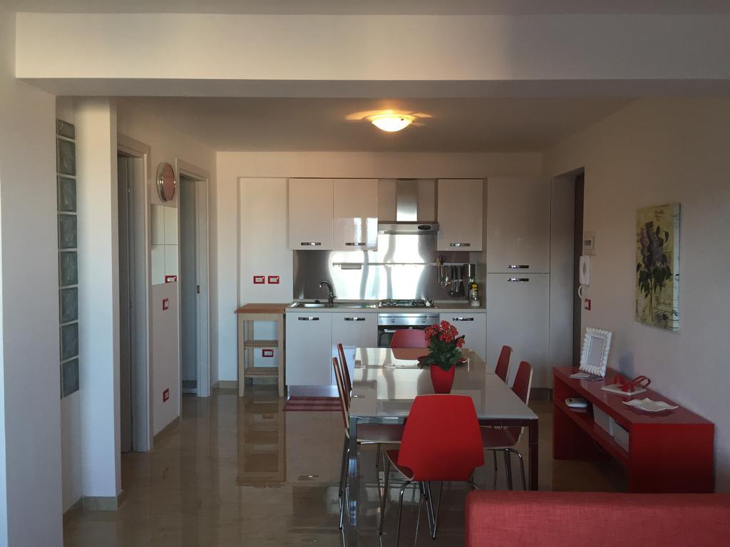 Baia Giardini Apartments Exterior photo